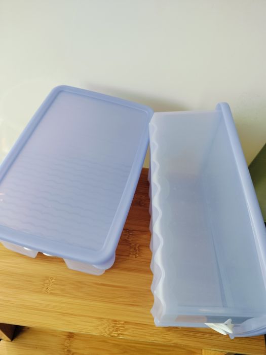 2 Tupperware lilás 2L para armazenar no frigorífico