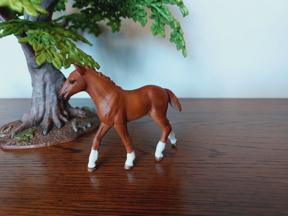 Źrebak rasy Hanower schleich