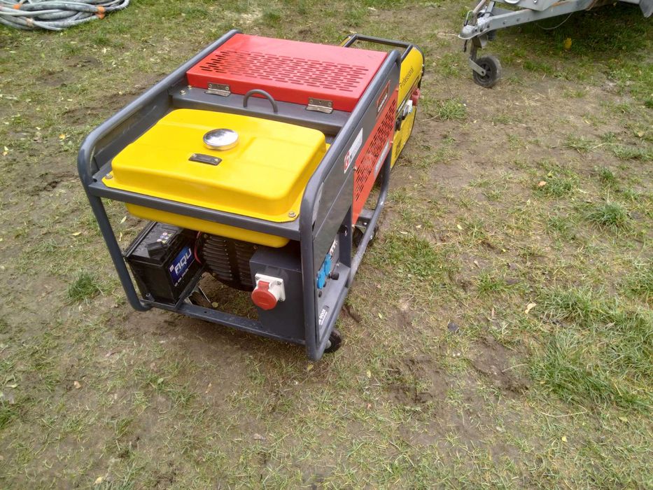 Wynajmuje agregaty prądotwórczy od 5kw do 12,5 kw trójfazowy