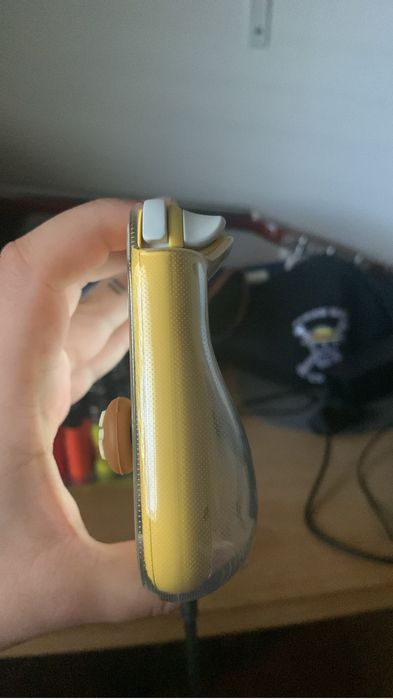 Nintendo Switch Lite Amarela