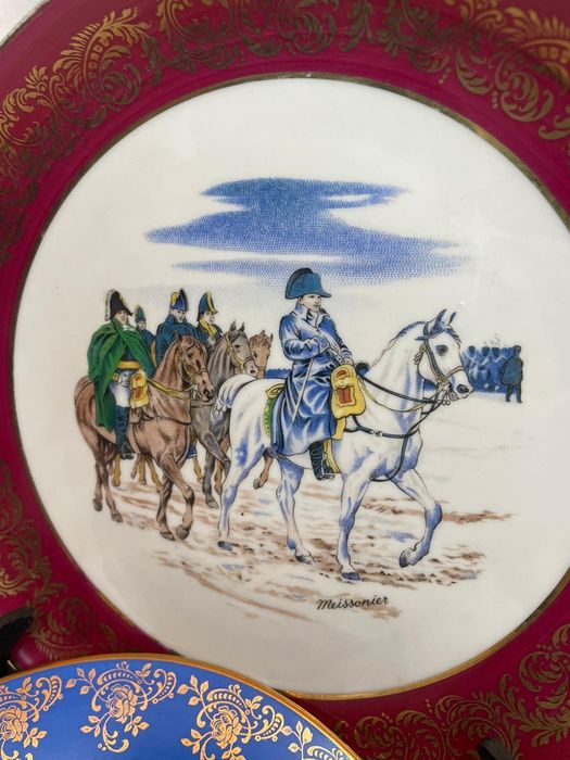 Antiguidade pratos decorativos Limoges em bom estado