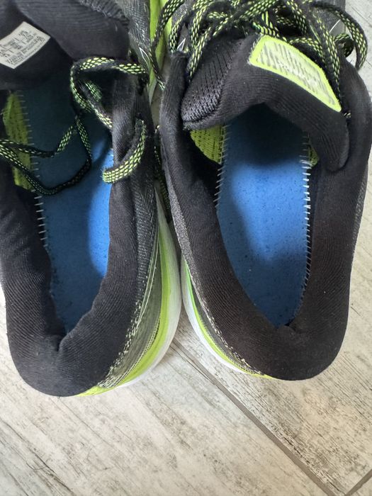 Asics кросівки спортивні , 48 ,