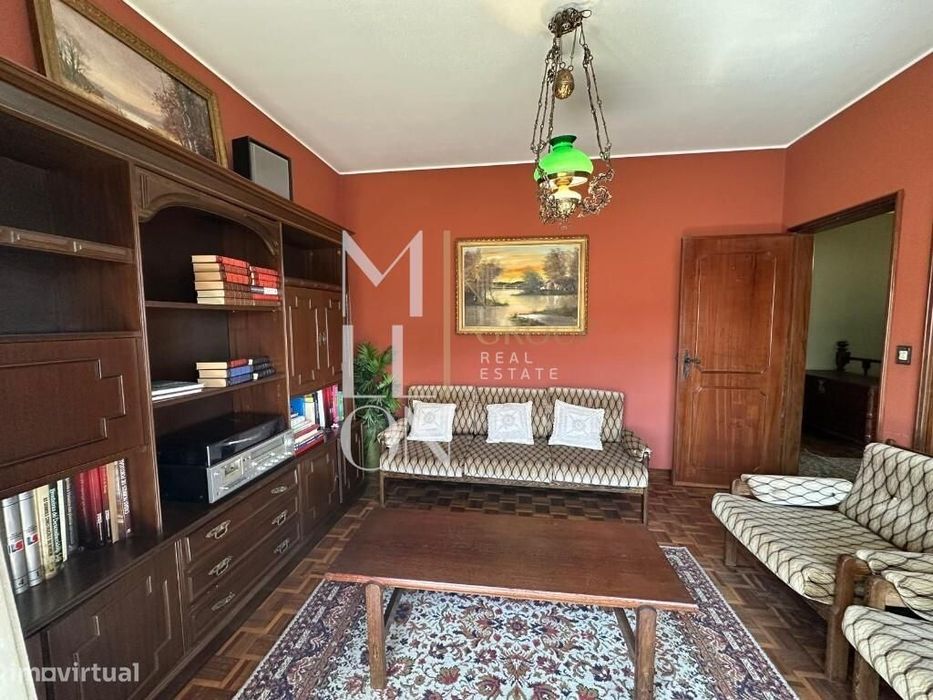 Moradia T5 Em Bustos | Lote De 2.050 M² | Oliveira Do Bairro