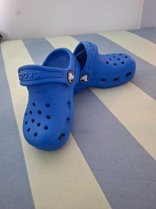 Buty crocs c5 (20-21) jak nowe niebieskie