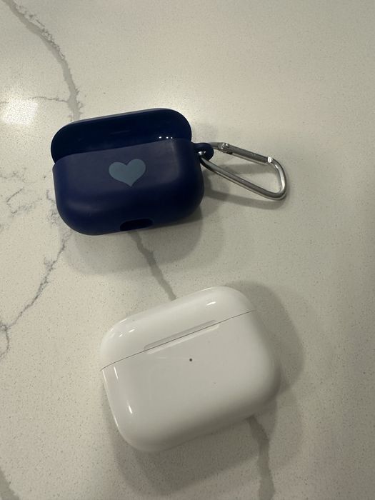 AirPods Pro, Modelo A2084