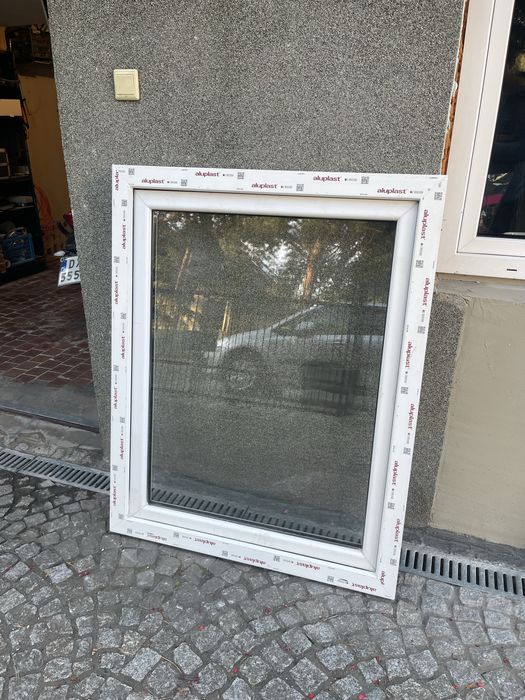 Okno 100x125 nowa rama okna