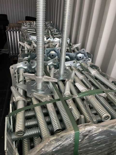 Stopa 60cm ocynkowane do rusztowania elewacyjnego stopka regulowana