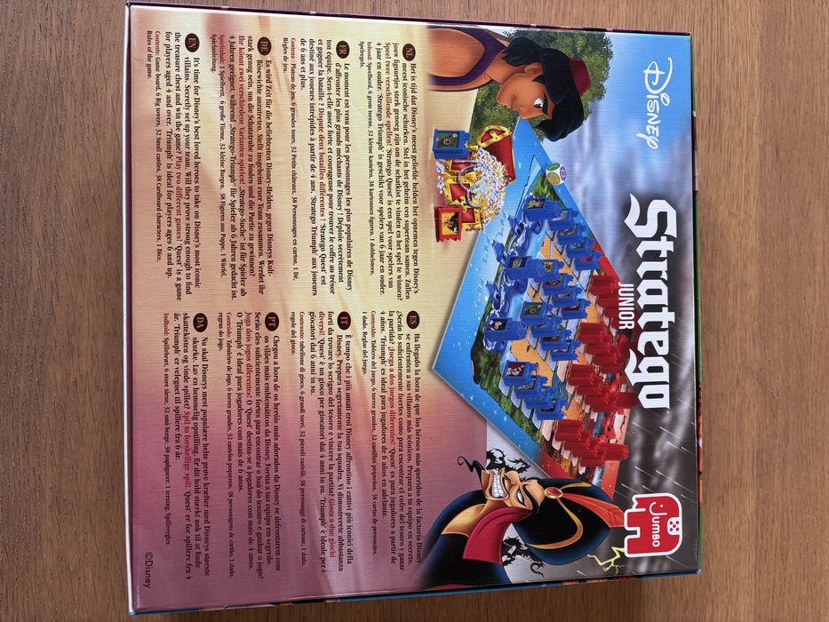 Vendo jogo Stratego novo