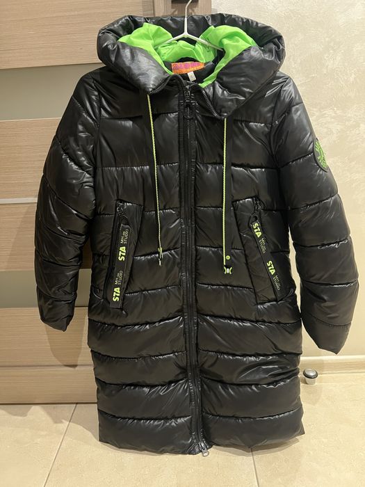 Продам зимове пальто на дівчинку