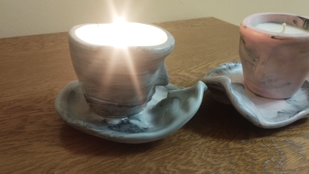 Соєва свічка в гіпсовому кашпо.