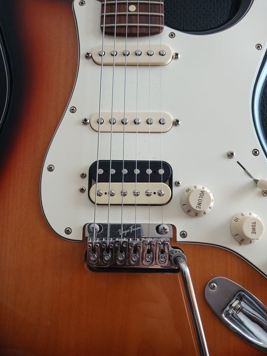 Fender Stratocaster Player HSS 2022 – VegaTrem | Shawbucker | Locking Tuners