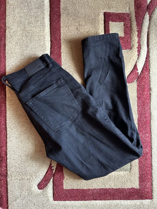 Джинсы Zara Slim fit black. 42