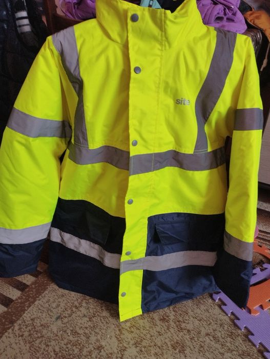 Курточка робоча нова
