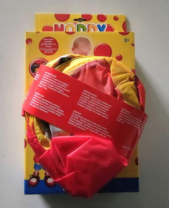 Papagaio + Cesto + Cama Insuflável Noddy c/saco cama - (€6 a €40)