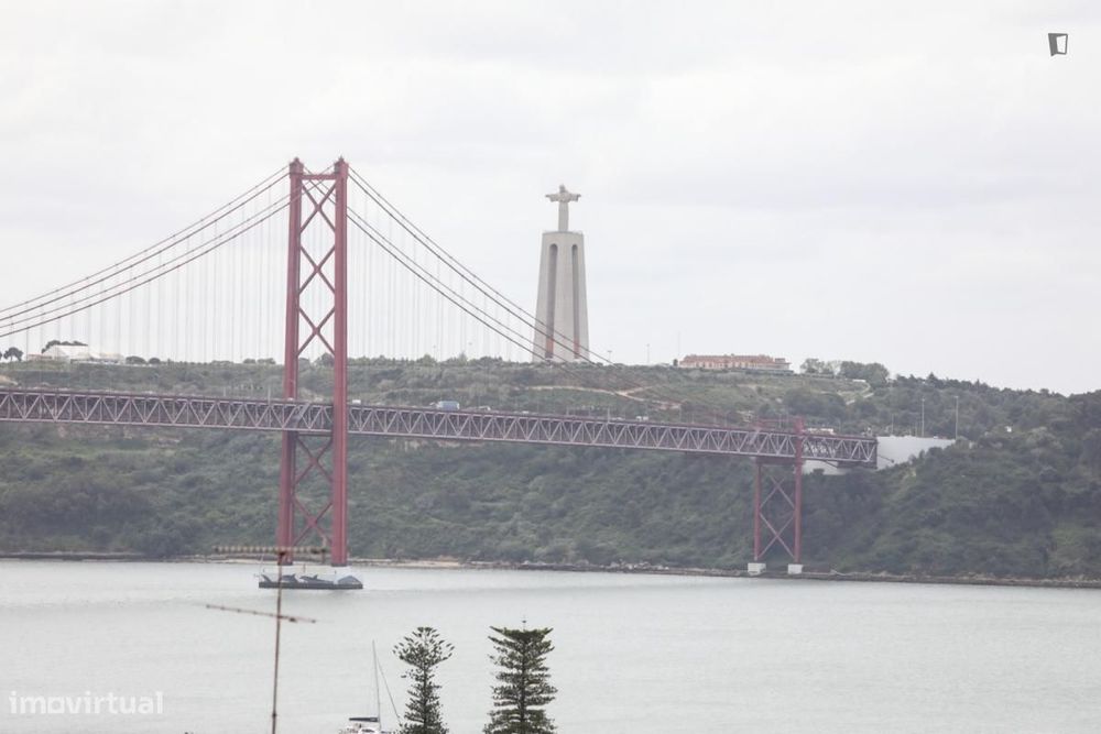 Quarto - localizado em Ajuda Lisbon