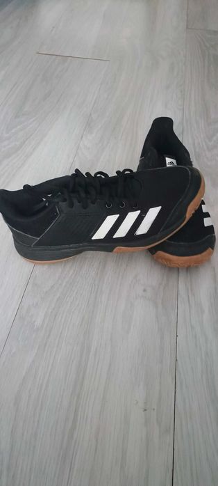 Buty adidas halowe