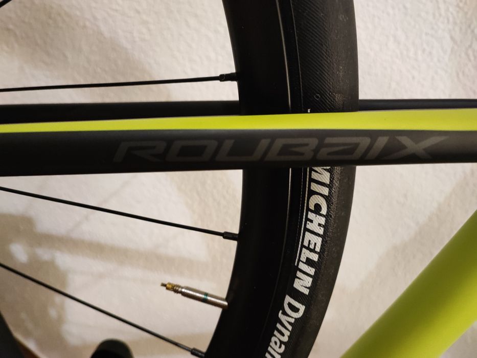 Specialized roubaix 56