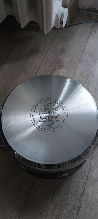 Каструлі з нержавіючої сталі 4л, 7л