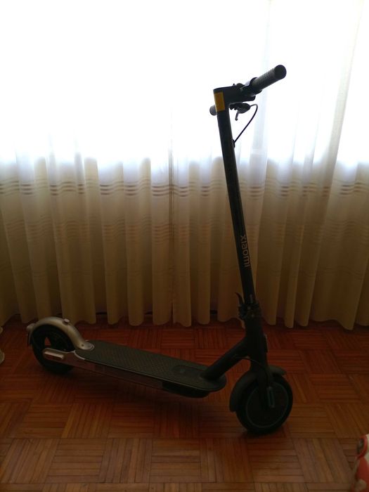 Trotinete Xiaomi Pro 2  AMG Petronas