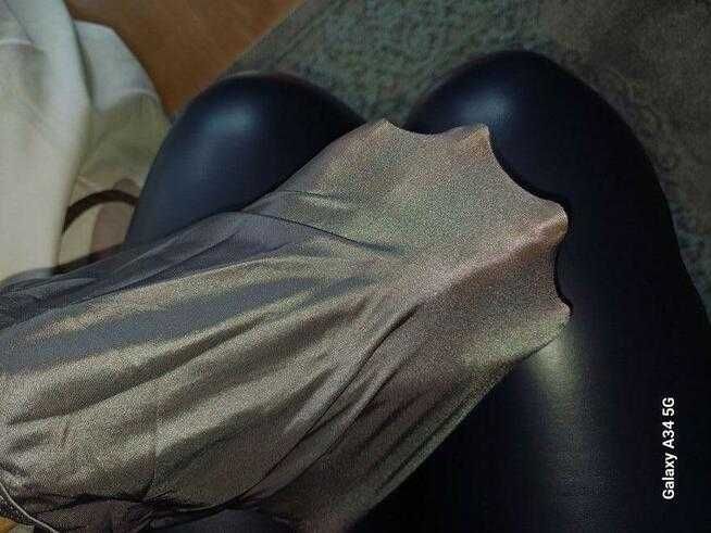 Błyszczące pończochy