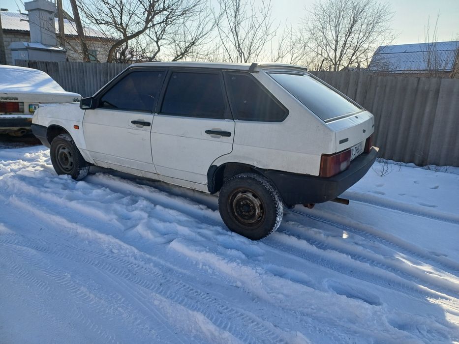 ВАЗ 2109 на ходу на газу с переоформлением