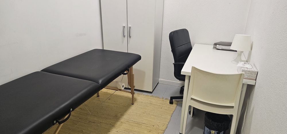 Aluga-se gabinete 7m ²