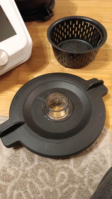 Robot kuchenny Lidlomix Monsieur Cuisine Silvercrest w dobrym stanie.