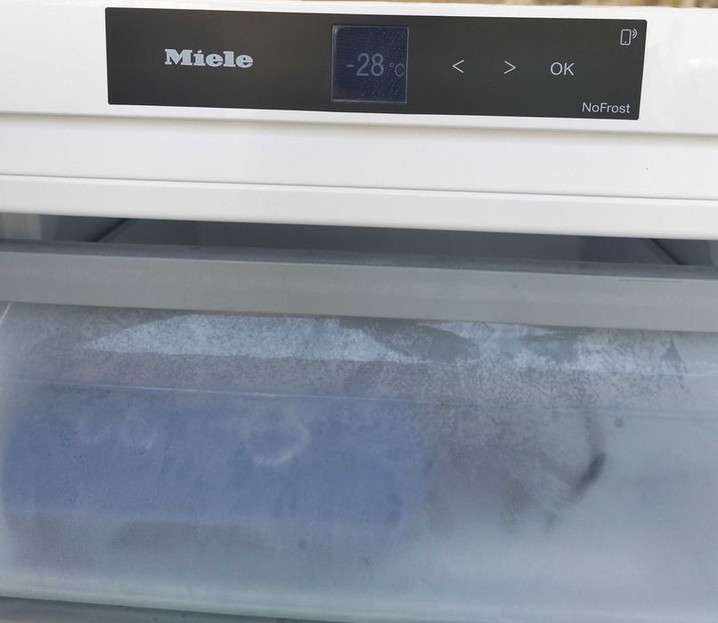 Congelador Miele FNS4382D Branco