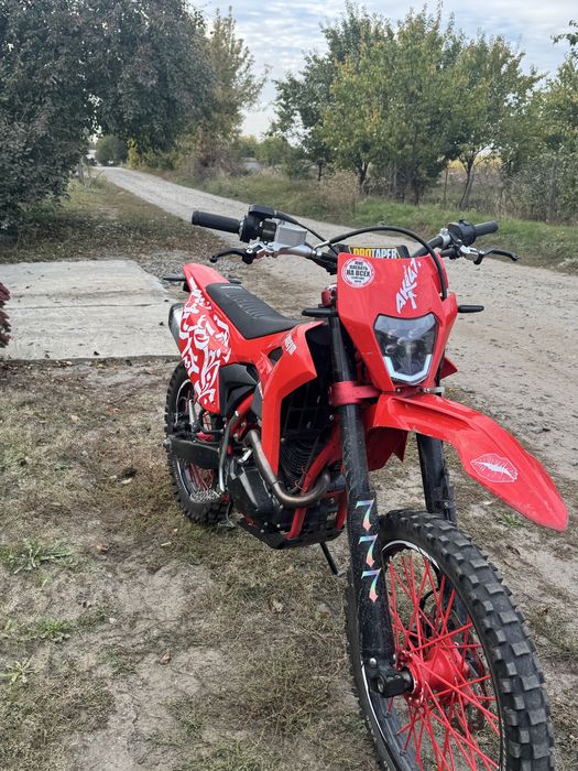 мотоцикл spark 300 p1
