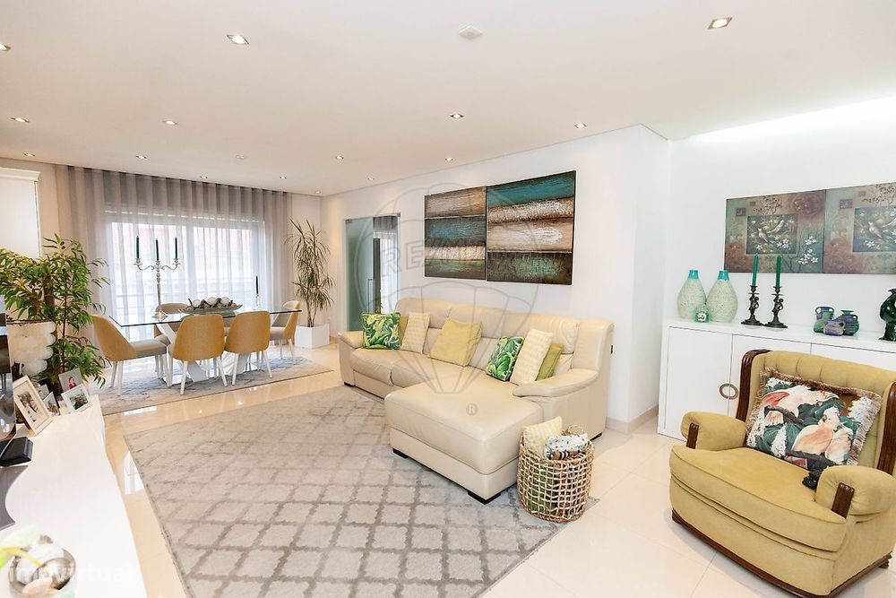 Apartamento T4 para venda