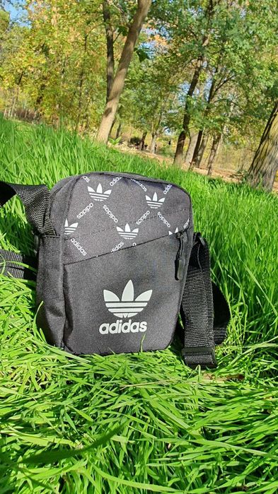 Сумка Adidas чорна через плече