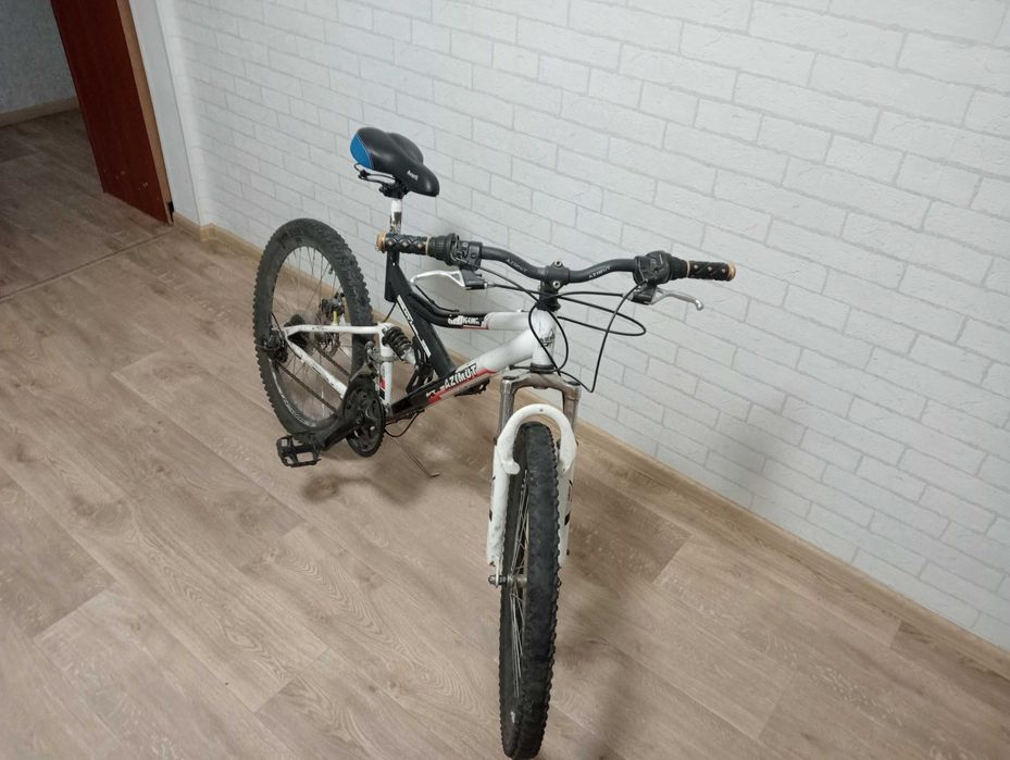Продам спортивний велосипед азімут