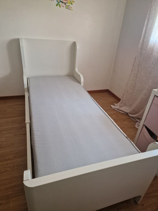 Cama individual branca