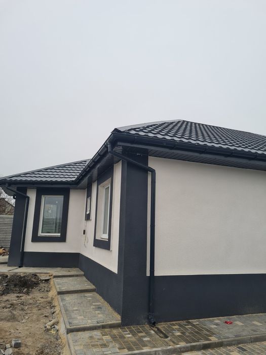 Продам новый дом в Усатово-1 с гаражом и ремонтом!