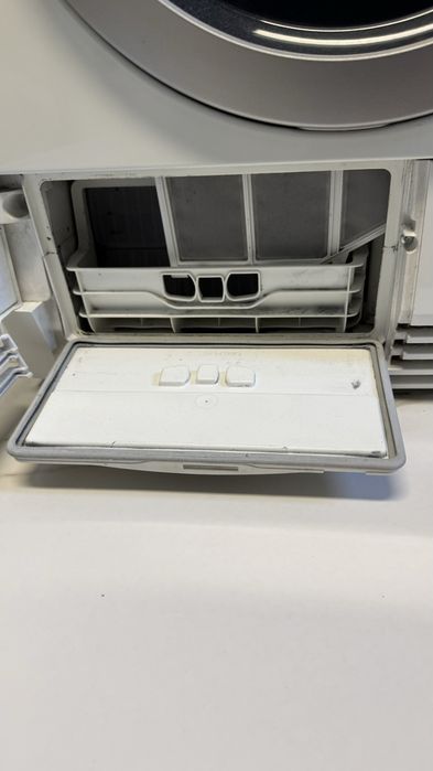 Suszarka AEG Uszkodzona