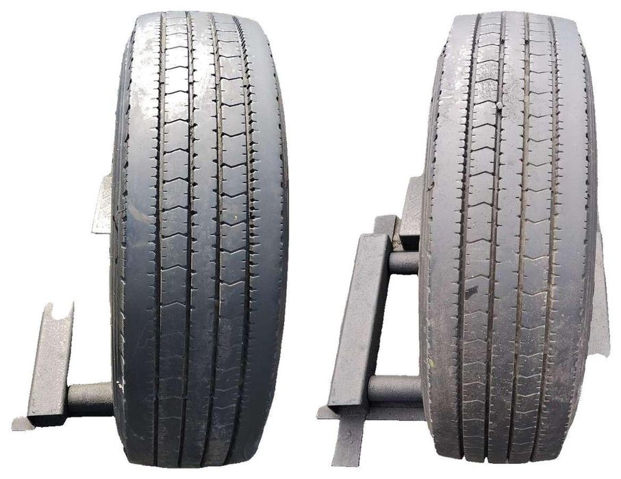Komplet opon - 2 x 245/70 R19.5 Goodride