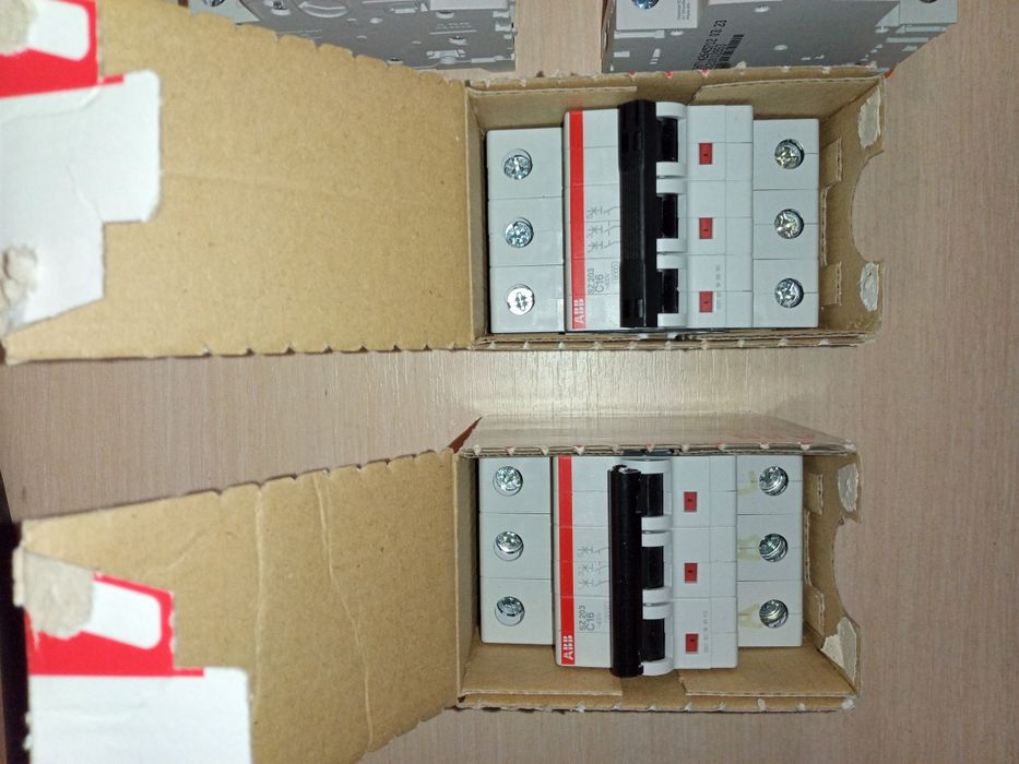 Автоматический выключатель, диф реле, выключатель нагрузки