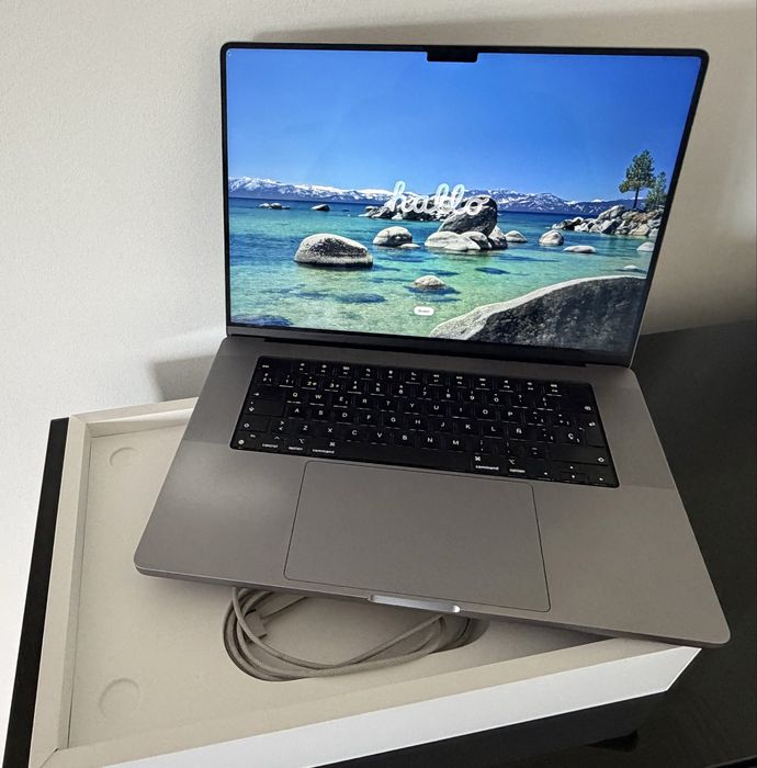Macbook Pro M2 Max