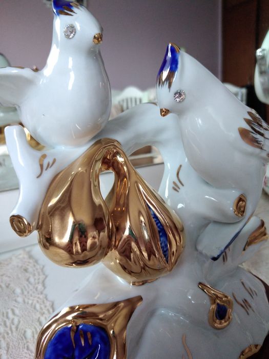 Estatueta porcelana