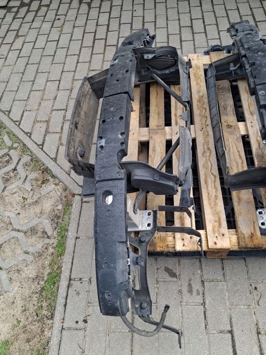 Pas przedni bmw e60 e61 diesel/benzyna.