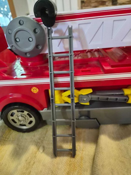 Patrulha Pata Ultimate Rescue Fire Truck — Marshall