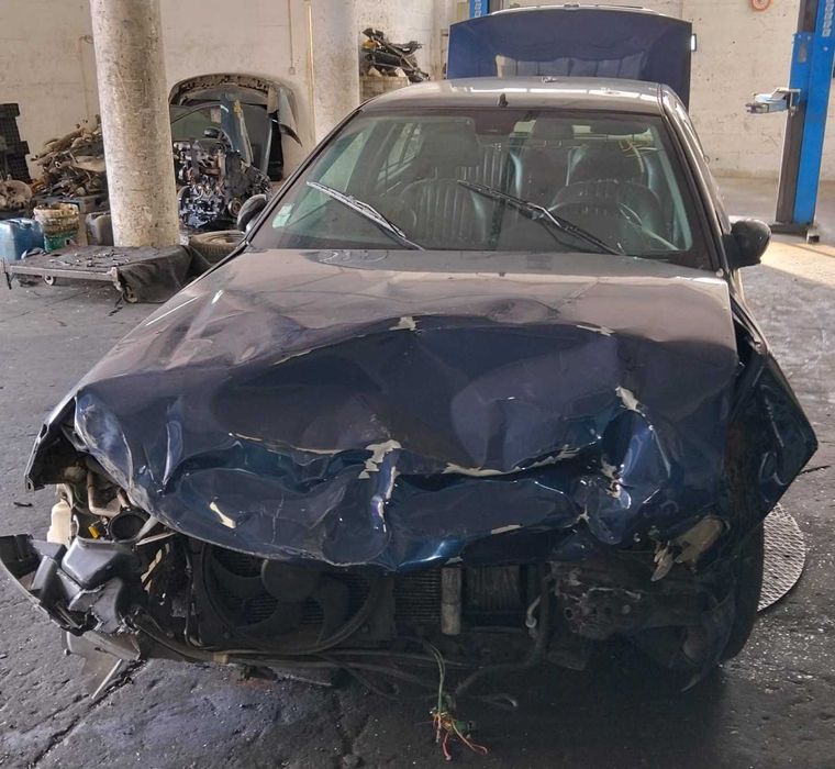 Peugeot 406 para peças