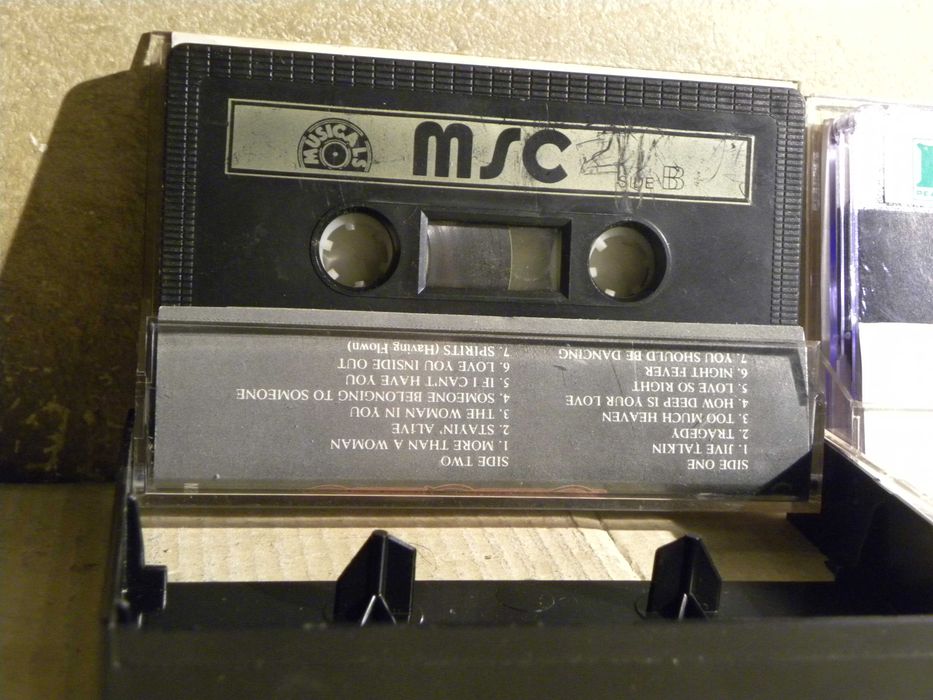 5 kaset magnetofonowych bee gees