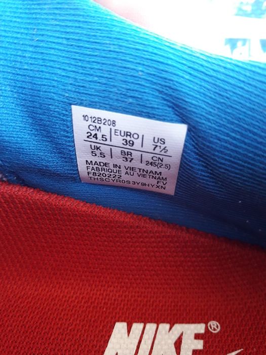 Жіночі кросівки для бігу Asics (39)
