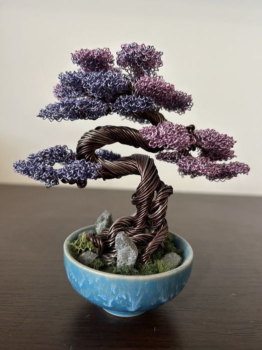 Ręcznie wykonane drzewko bonsai z drutu