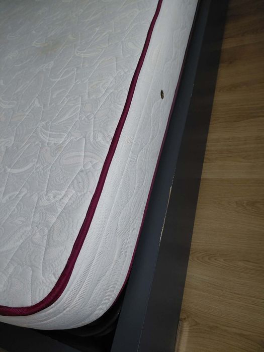 Cama de casal + colchão