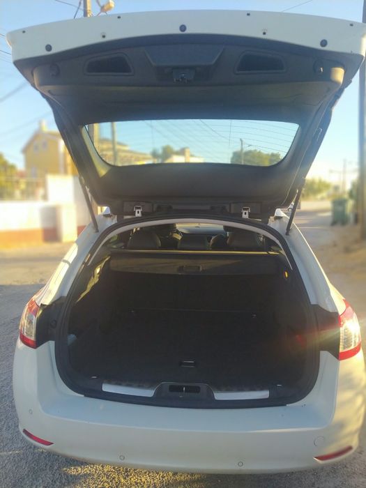 Peugeot 508 SW diesel 1.6 — photo 2