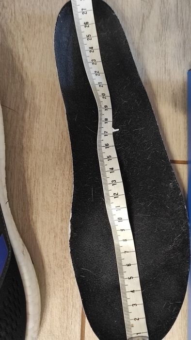 Продаж! Оригінальні кросівки Adidas pозмір 42(us9)