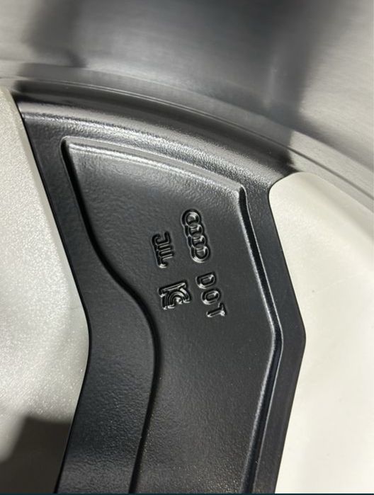 Оригінальний диск Audi Q7, SQ7, Q8. E-tronS 5x112 10.5J R22 ET25