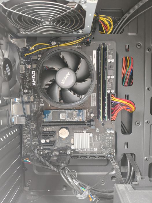 Ryzen,Komputer do biura/gier,Radeon™ Vega 3, 16 GB,SSD,Win 11 Pro